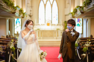 結婚式を諦めない Withコロナの結婚式 安全安心対策 福山市のチャペル結婚式場 南蔵王 聖ペトロ教会